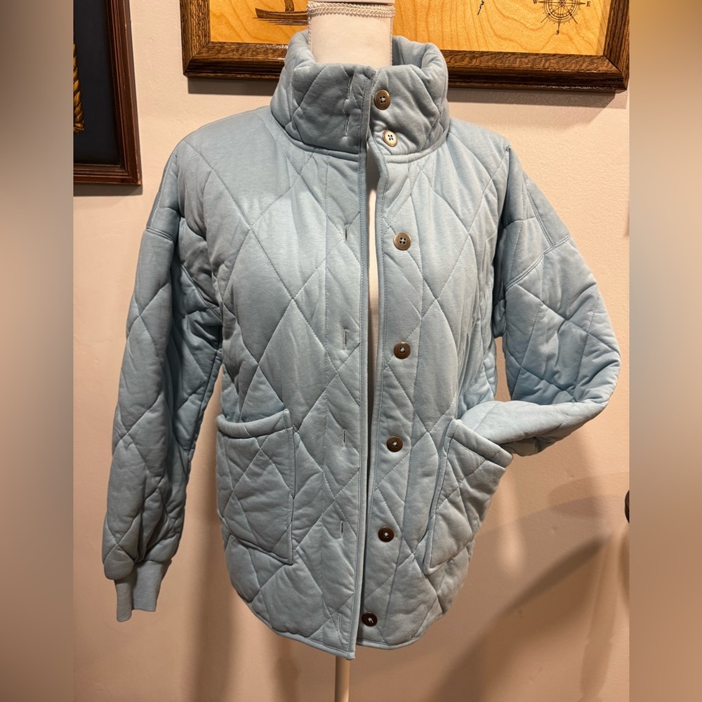 ALYA womens quilted jacket M button up blue pockets lined high collar cozy chic